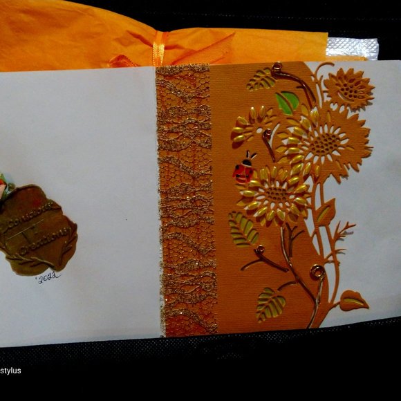 Autumn Gold painted Pearled Daisies Jewelled Sentiments - Picture 1 of 3